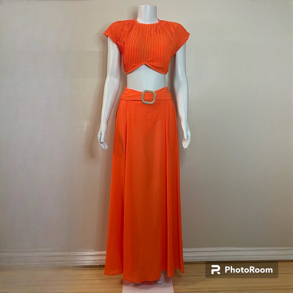 Orange cap sleeve cup outline crop top split thigh built in panty maxi skirt set